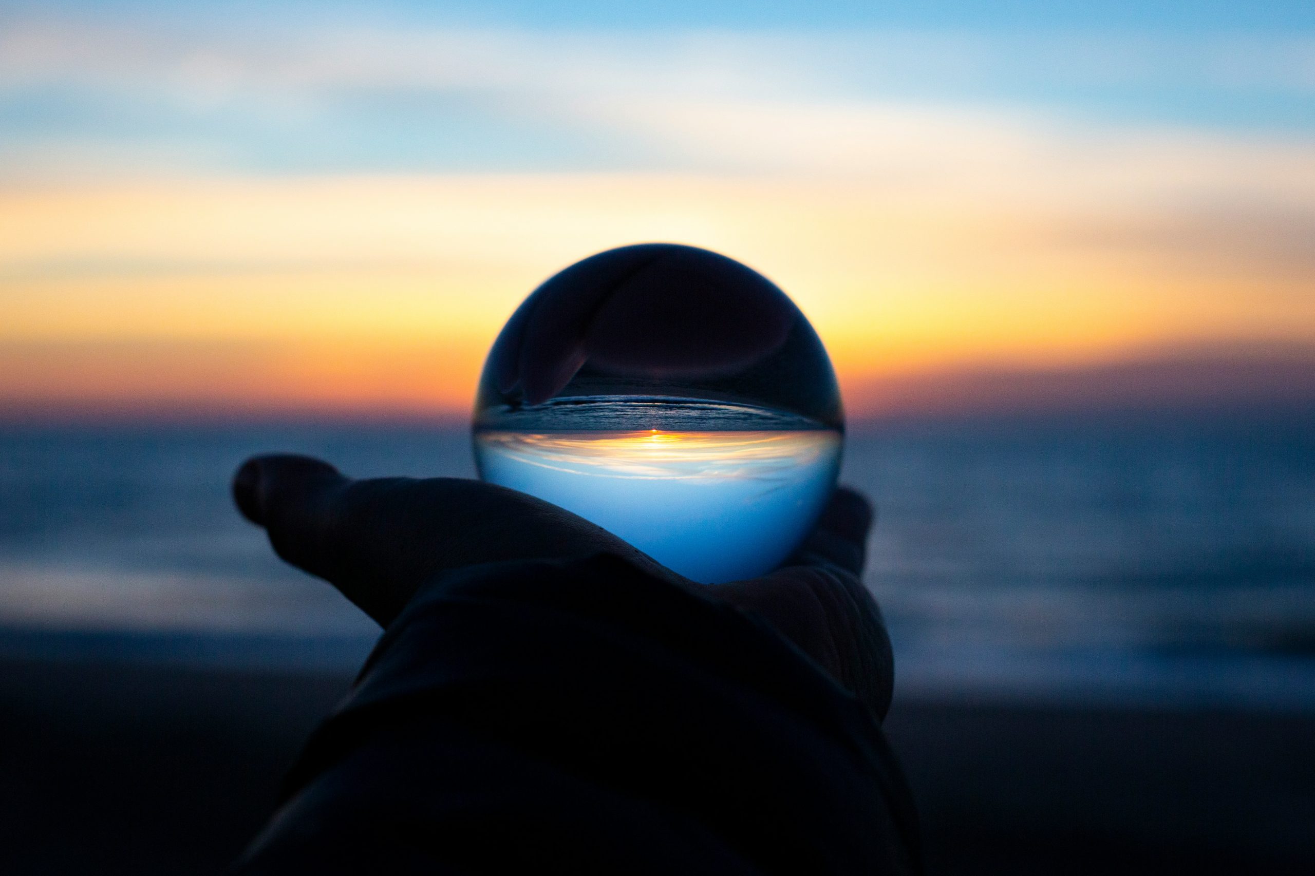 Generando Valor: 10 Estrategias para el Impacto Social y Medioambiental en las Empresas