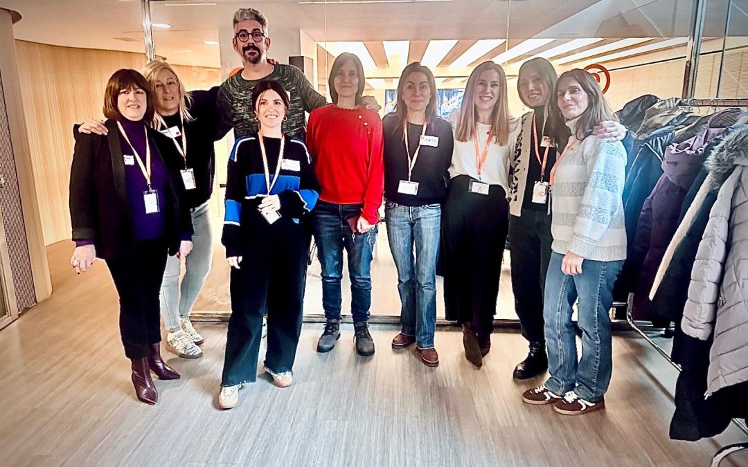 Descubre cómo la mentoría para jóvenes transforma vidas y empresas. En ImpactCo, a través del Board 2030 y Fundación Exit, construimos puentes frente al abandono escolar.